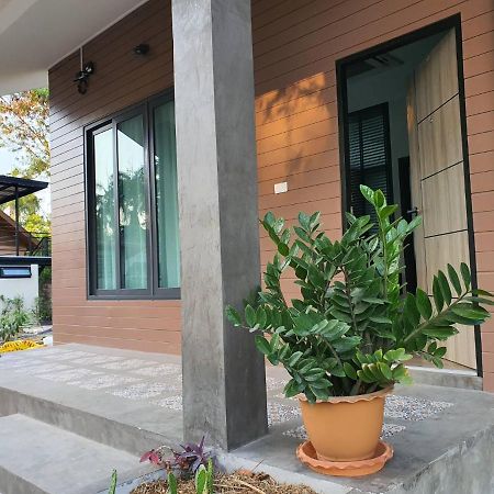 Chaisuk Bungalow Aranyaprathet Extérieur photo