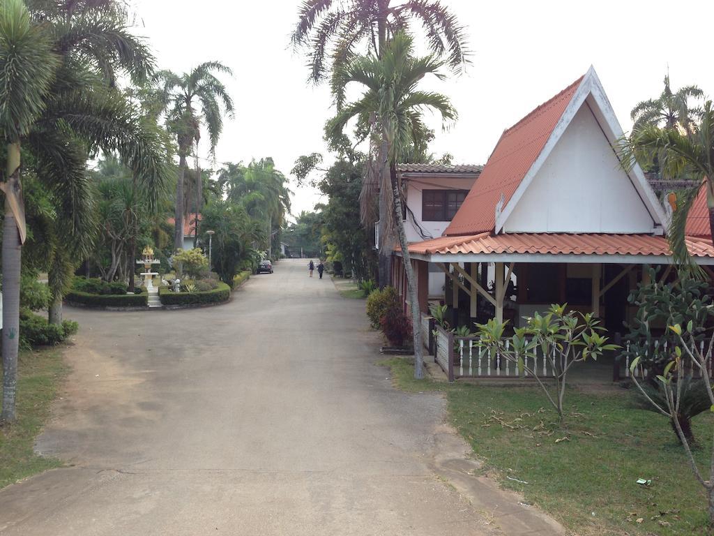 Chaisuk Bungalow Aranyaprathet Extérieur photo