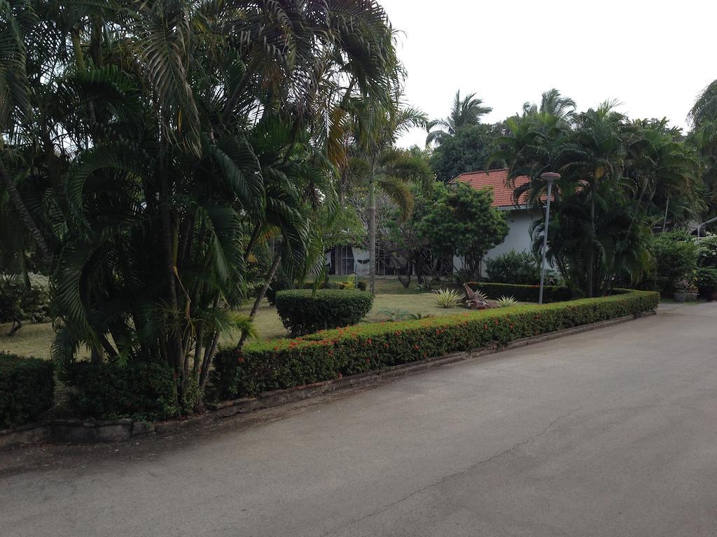 Chaisuk Bungalow Aranyaprathet Extérieur photo